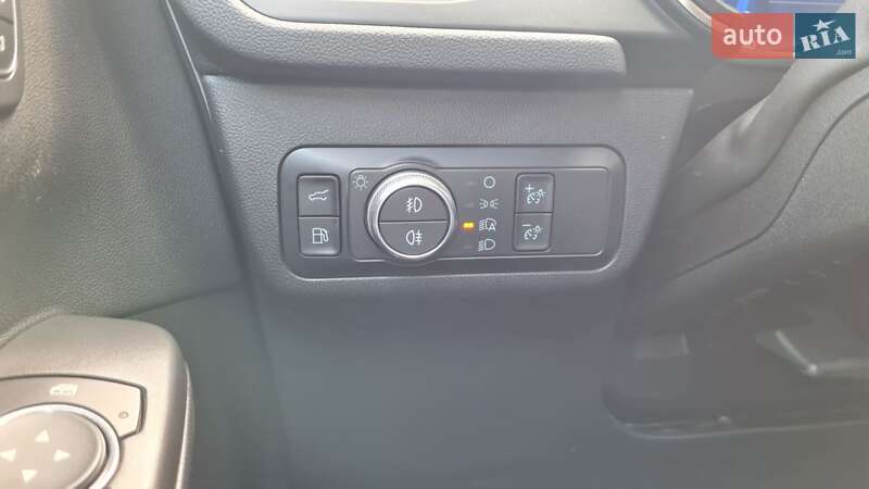 Внедорожник / Кроссовер Ford Escape 2019 в Киеве