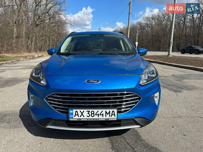 Внедорожник / Кроссовер Ford Escape 2020 в Киеве