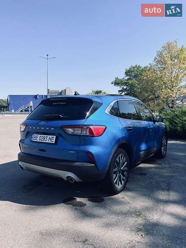 Внедорожник / Кроссовер Ford Escape 2020 в Киеве