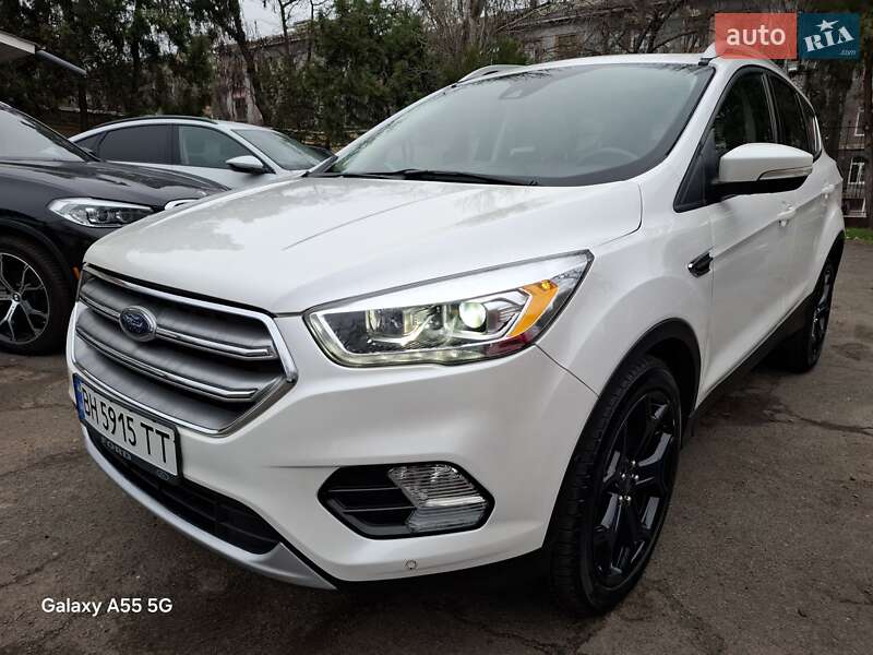 Внедорожник / Кроссовер Ford Escape 2018 в Одессе