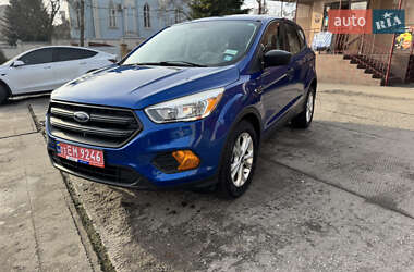 Внедорожник / Кроссовер Ford Escape 2017 в Шепетовке