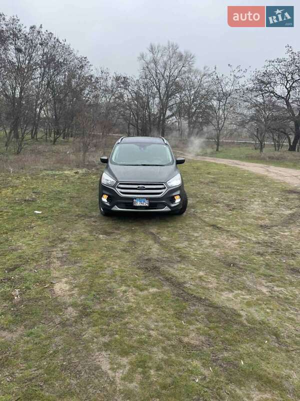 Внедорожник / Кроссовер Ford Escape 2019 в Днепре