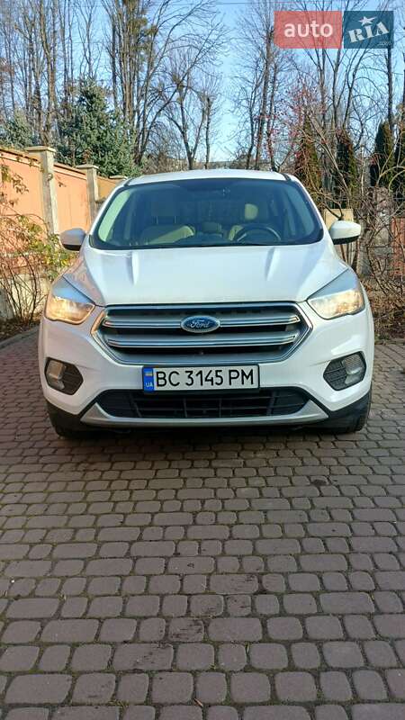 Внедорожник / Кроссовер Ford Escape 2017 в Львове Внедорожник / Кроссовер Ford Escape 2017 в Львове
