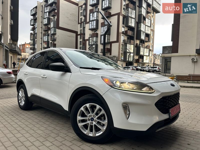 Внедорожник / Кроссовер Ford Escape 2022 в Хмельницком