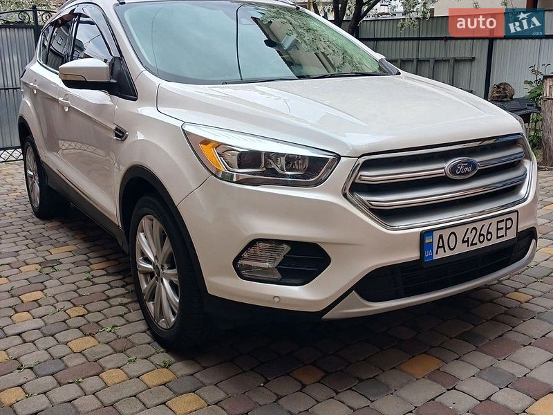 Внедорожник / Кроссовер Ford Escape 2017 в Мукачево
