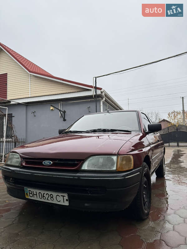 Хэтчбек Ford Escort 1991 в Любашевке Хэтчбек Ford Escort 1991 в Любашевке