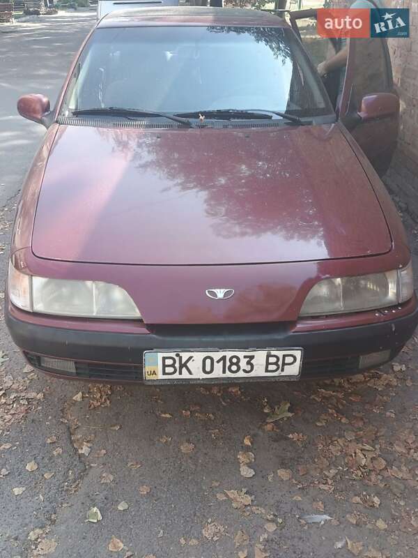 Седан Daewoo Espero 1997 в Сарнах