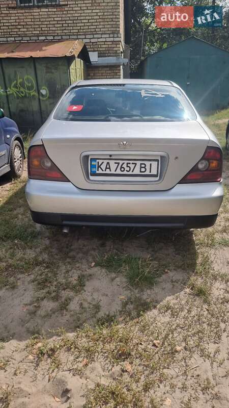 Седан Chevrolet Evanda 2005 в Киеве
