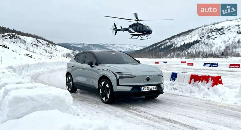 Внедорожник / Кроссовер Volvo EX30 2024 в Харькове