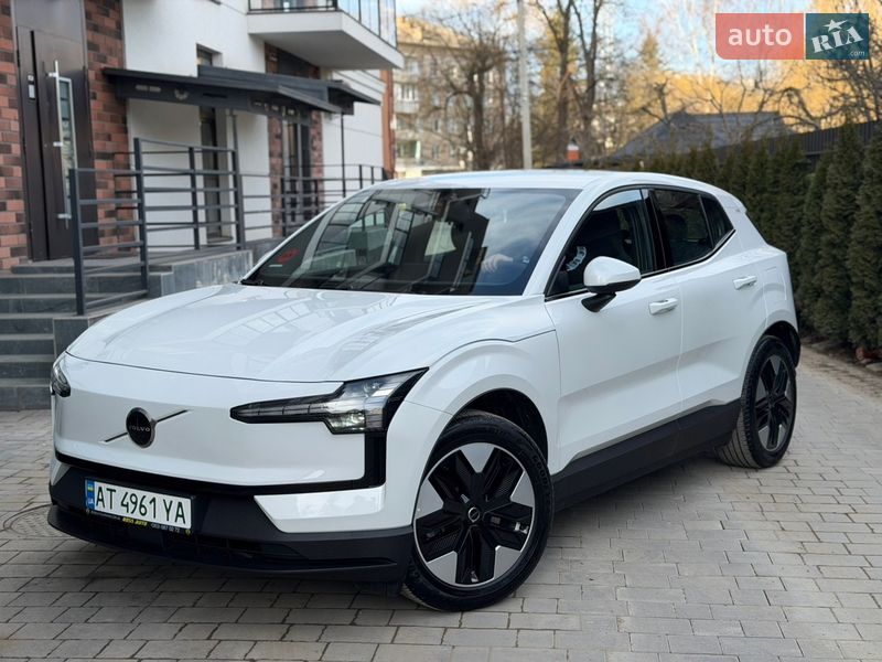 Внедорожник / Кроссовер Volvo EX30 2024 в Ивано-Франковске