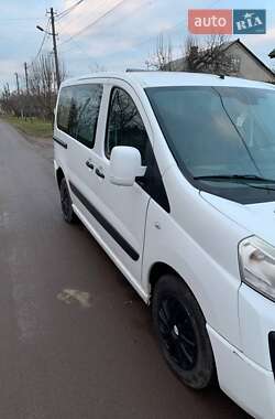 Минивэн Peugeot Expert 2007 в Нововолынске