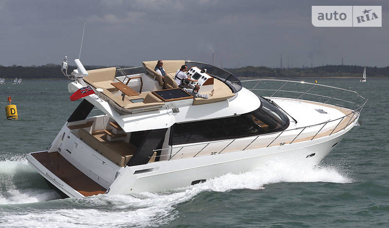 Моторная яхта SeaLine F46 2011 в Киеве