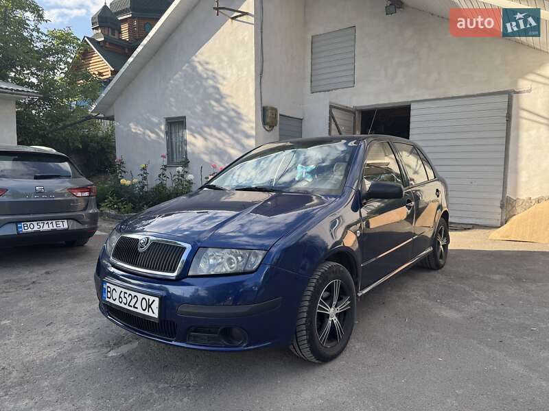 Хэтчбек Skoda Fabia 2006 в Золочеве Хэтчбек Skoda Fabia 2006 в Золочеве