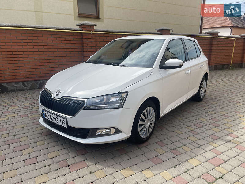Хэтчбек Skoda Fabia 2019 в Мукачево