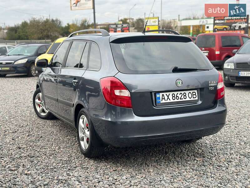 Универсал Skoda Fabia 2010 в Харькове