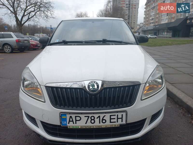 Хэтчбек Skoda Fabia 2010 в Львове