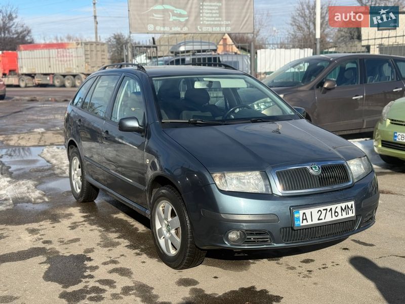 Универсал Skoda Fabia 2005 в Чернигове