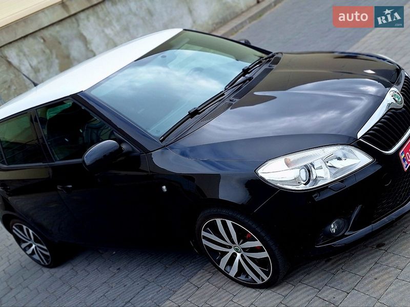 Хэтчбек Skoda Fabia 2010 в Львове