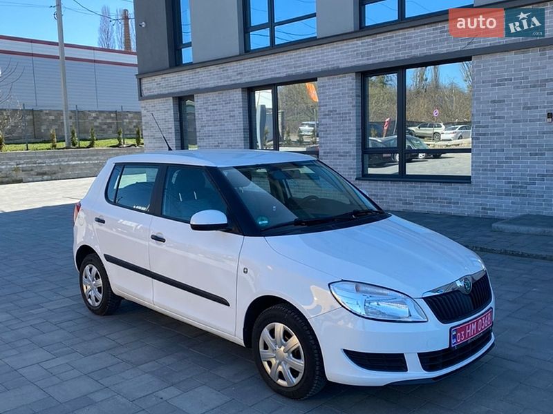 Хетчбек Skoda Fabia 2010 в Рівному