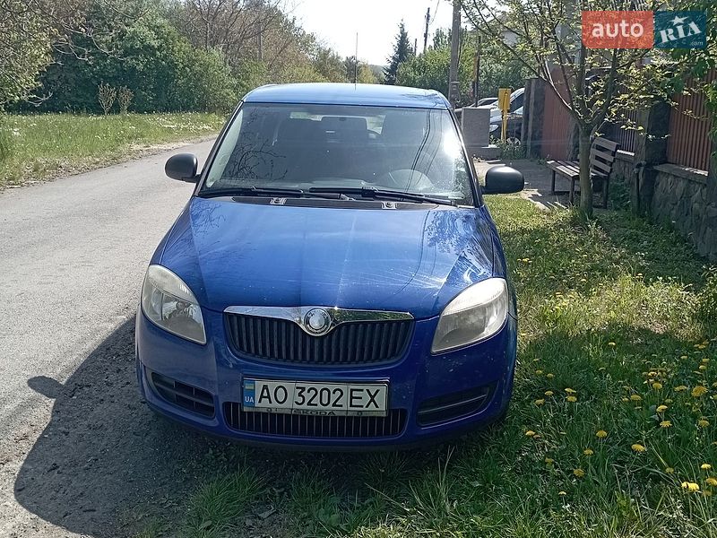 Хетчбек Skoda Fabia 2010 в Ужгороді