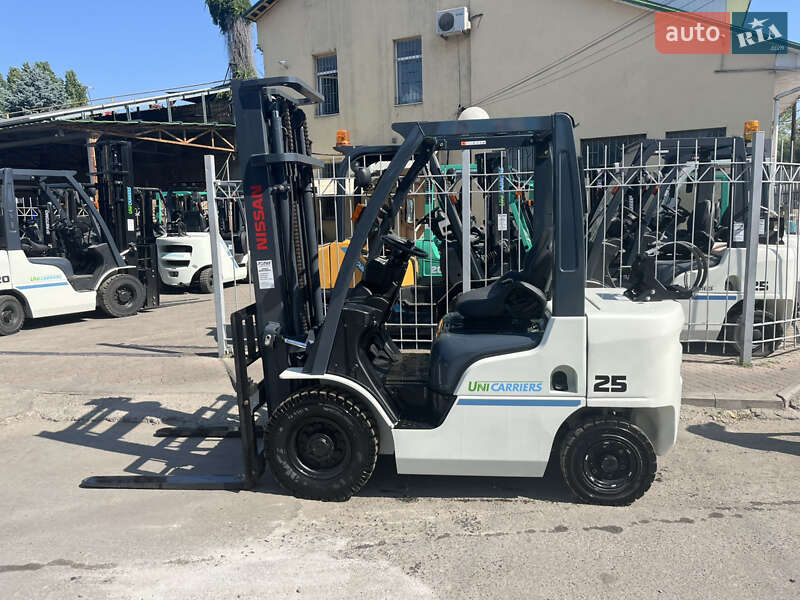 Вилочный погрузчик Nissan FG 2014 в Одессе