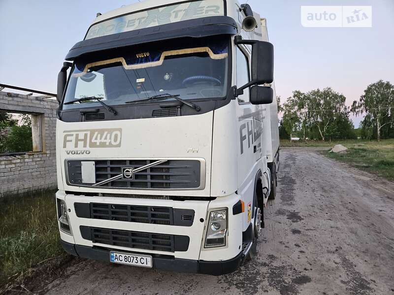 Тягач Volvo FH 13 2006 в Ратным