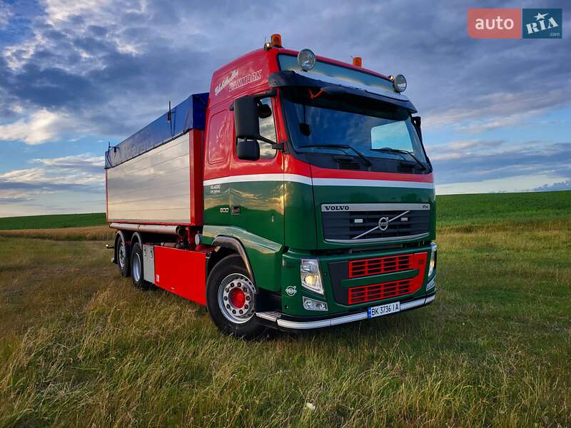 Самосвал Volvo FH 13 2012 в Луцке Самосвал Volvo FH 13 2012 в Луцке