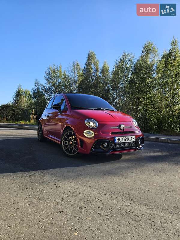 Кабриолет Abarth Fiat 500 2013 в Дрогобыче