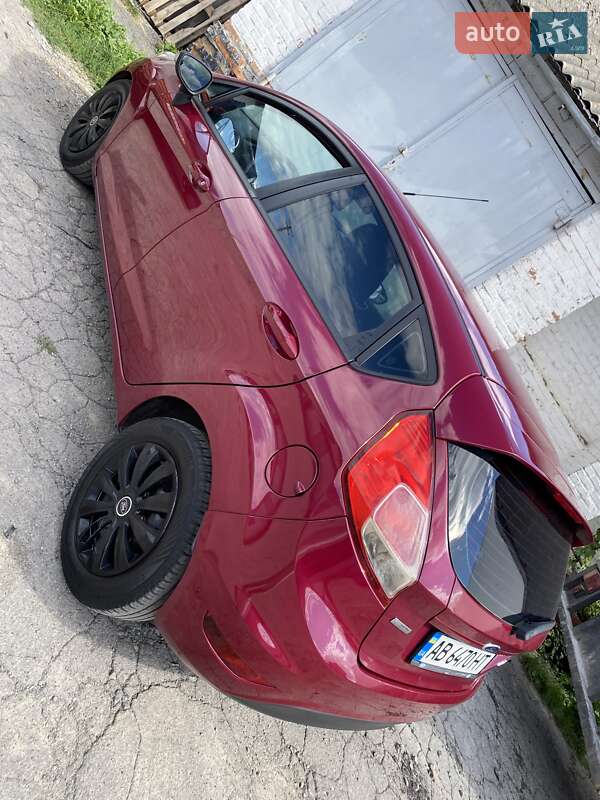 Хэтчбек Ford Fiesta 2013 в Виннице