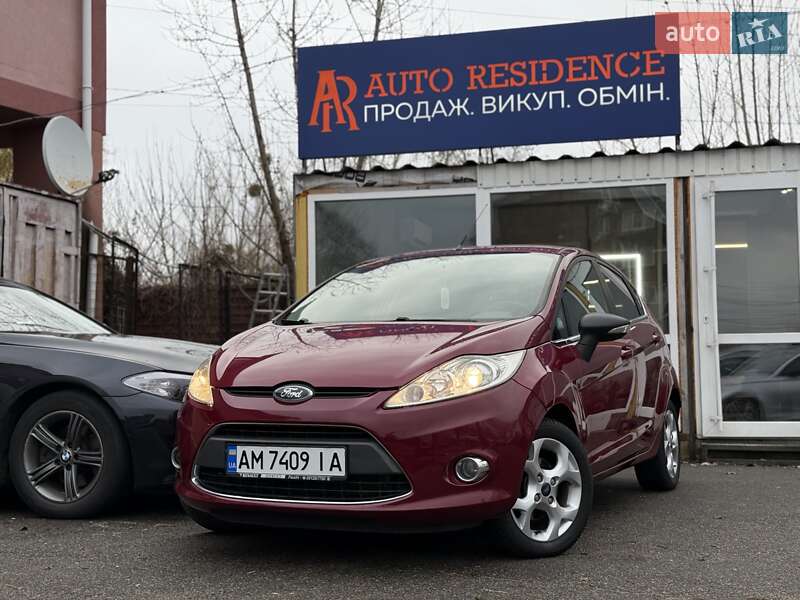 Хэтчбек Ford Fiesta 2010 в Киеве Хэтчбек Ford Fiesta 2010 в Киеве