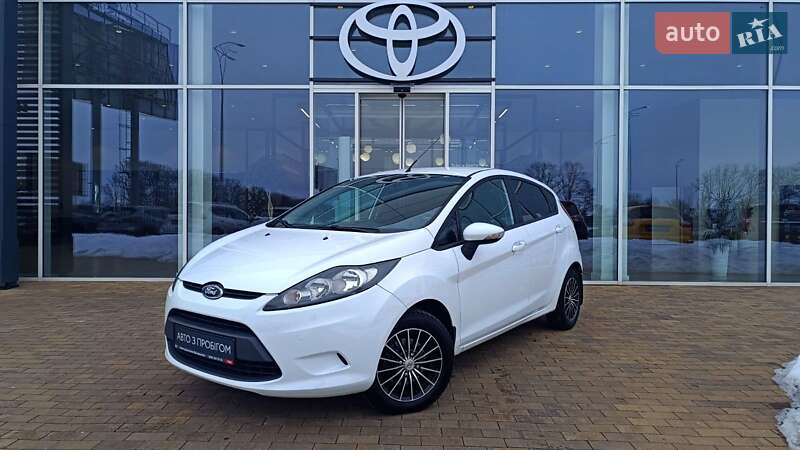 Хэтчбек Ford Fiesta 2011 в Киеве