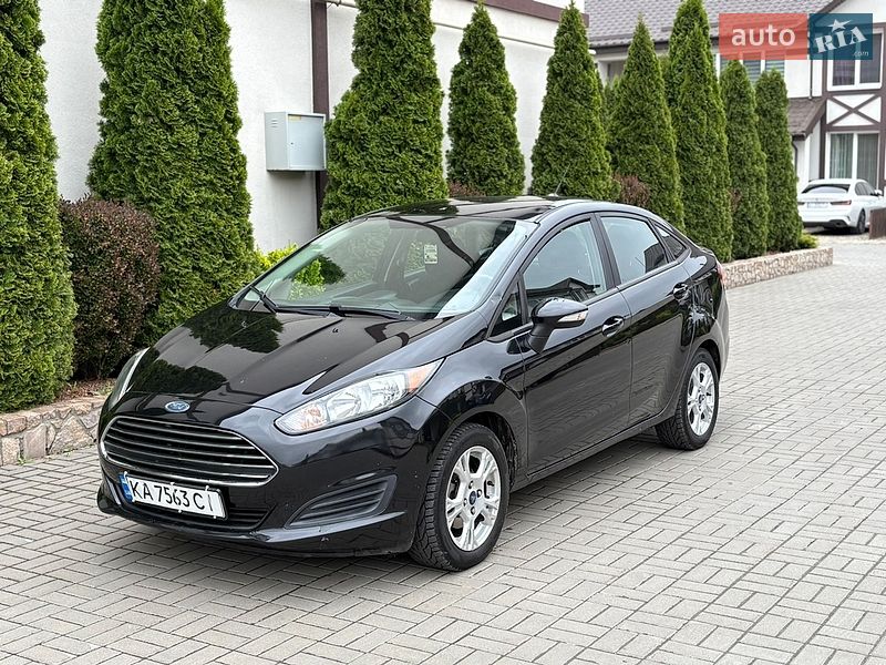 Седан Ford Fiesta 2013 в Киеве