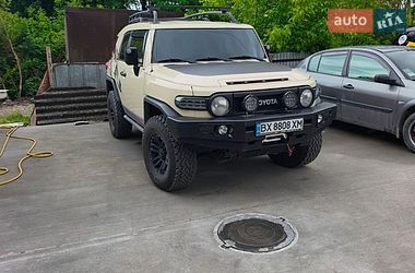 Внедорожник / Кроссовер Toyota FJ Cruiser 2011 в Каменец-Подольском