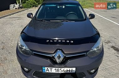 Седан Renault Fluence 2015 в Хотине