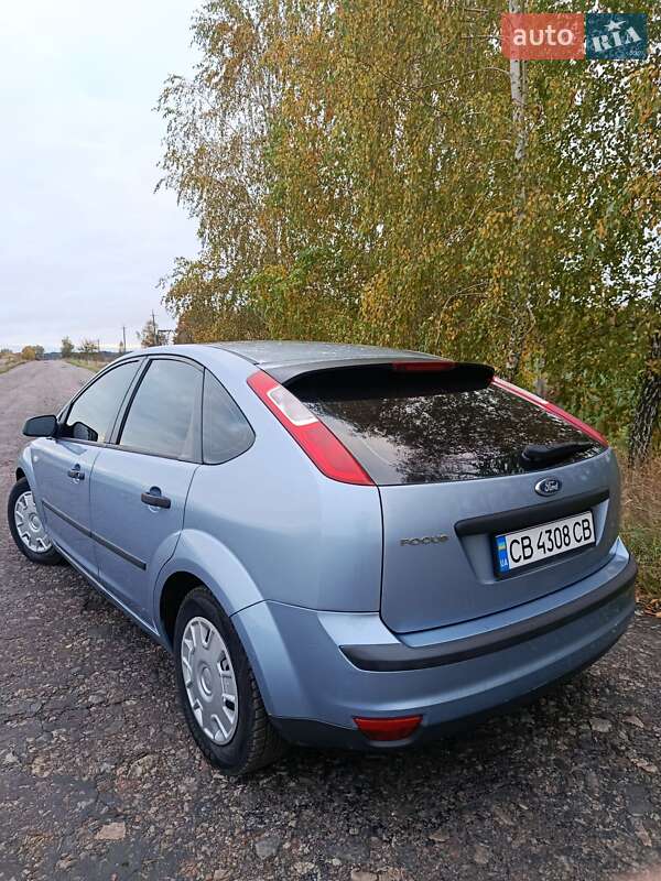 Хэтчбек Ford Focus 2005 в Мене
