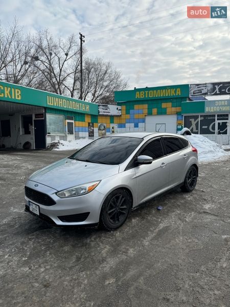Хэтчбек Ford Focus 2015 в Черкассах Хэтчбек Ford Focus 2015 в Черкассах