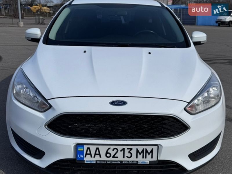 Хэтчбек Ford Focus 2017 в Днепре Хэтчбек Ford Focus 2017 в Днепре
