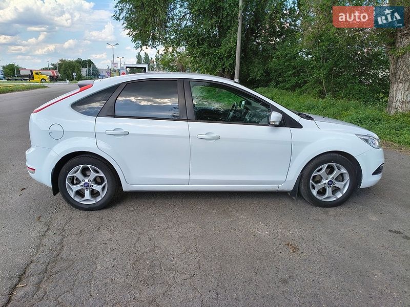Хэтчбек Ford Focus 2011 в Днепре