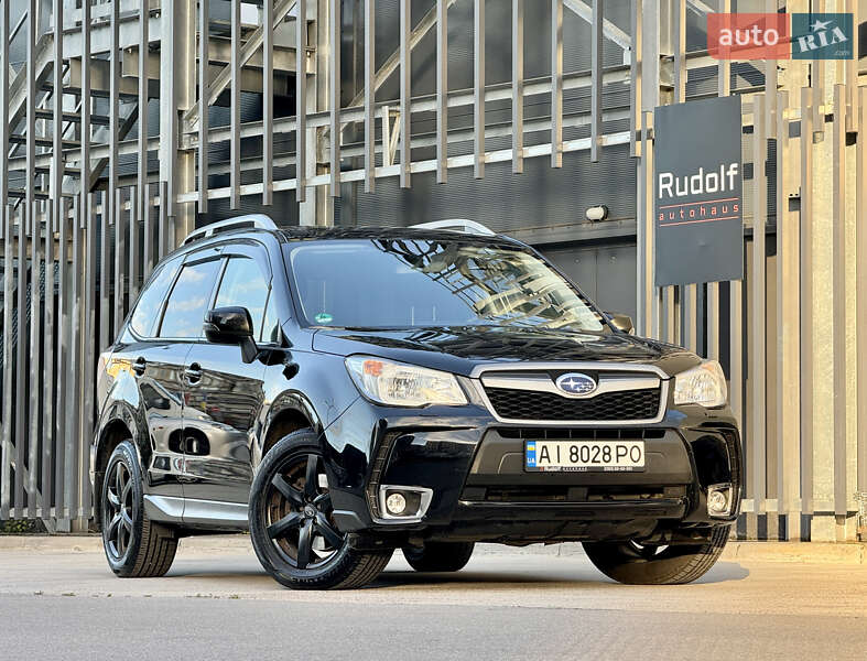 Позашляховик / Кросовер Subaru Forester 2015 в Києві