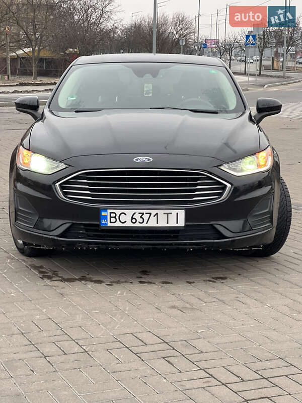 Седан Ford Fusion 2019 в Киеве