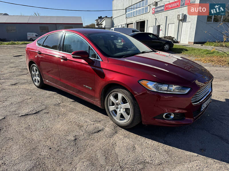 Седан Ford Fusion 2013 в Львове Седан Ford Fusion 2013 в Львове