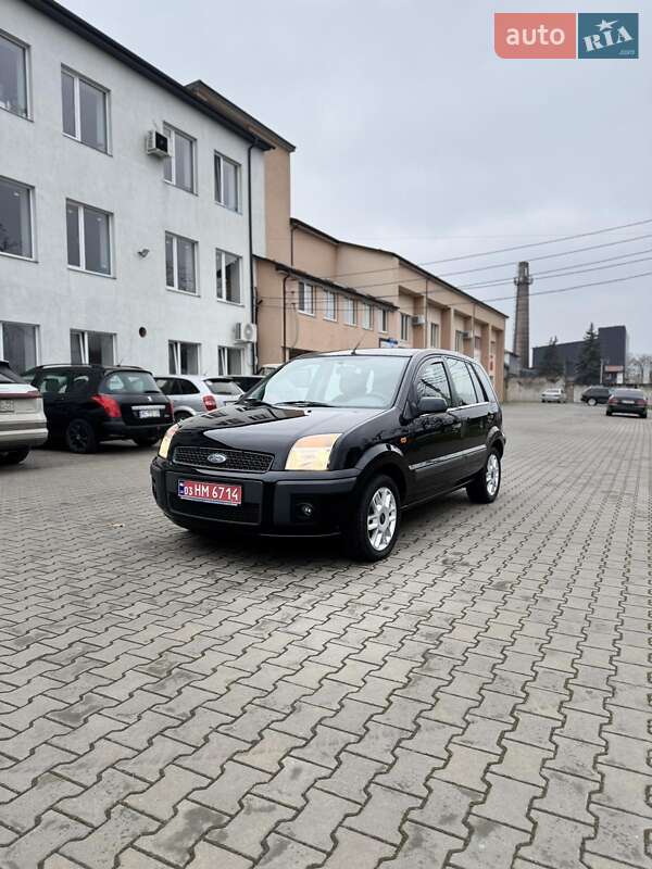 Хэтчбек Ford Fusion 2008 в Луцке