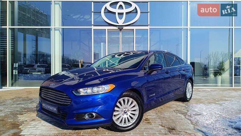 Седан Ford Fusion 2015 в Киеве Седан Ford Fusion 2015 в Киеве