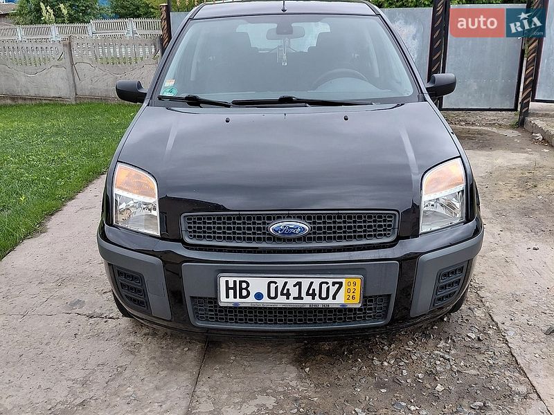 Хэтчбек Ford Fusion 2008 в Ровно