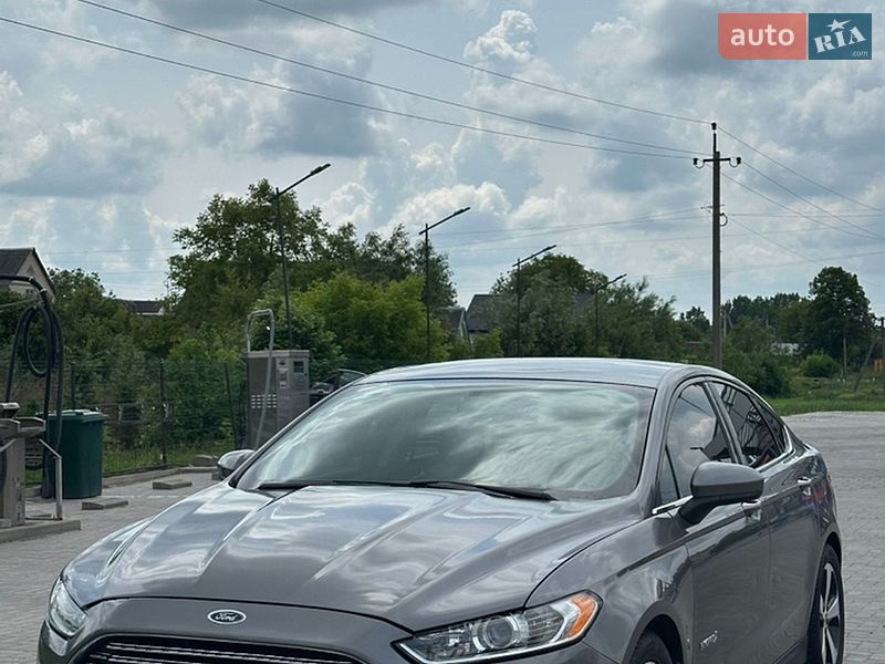 Седан Ford Fusion 2014 в Луцке