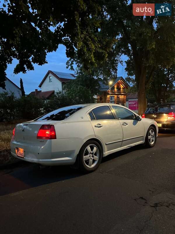 Седан Mitsubishi Galant 2004 в Николаеве
