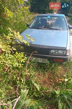 Седан Mitsubishi Galant 1986 в Городку