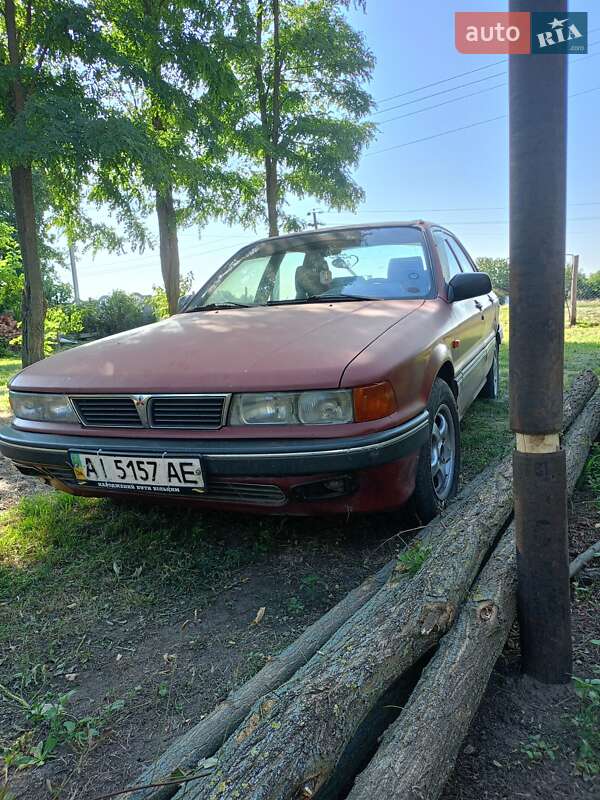 Седан Mitsubishi Galant 1991 в Драбове