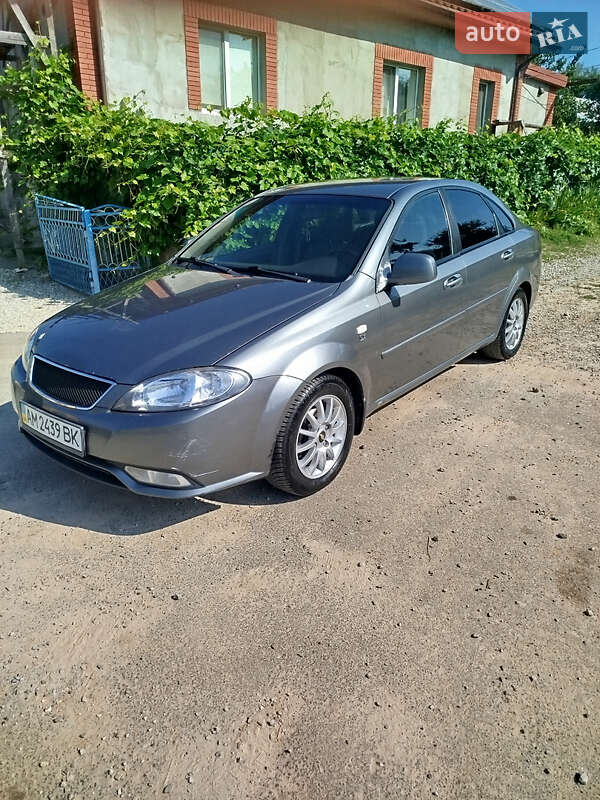 Седан Daewoo Gentra 2013 в Тернополе