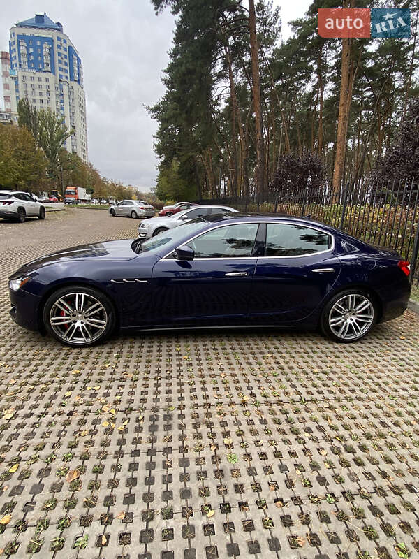 Седан Maserati Ghibli 2016 в Киеве Седан Maserati Ghibli 2016 в Киеве